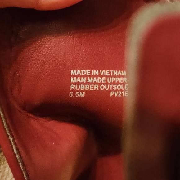 MICHAEL Michael Kors Bryce Lug Sole Combat Boots In Dark Berry Glitter Size 6.5 - Picture 11 of 11